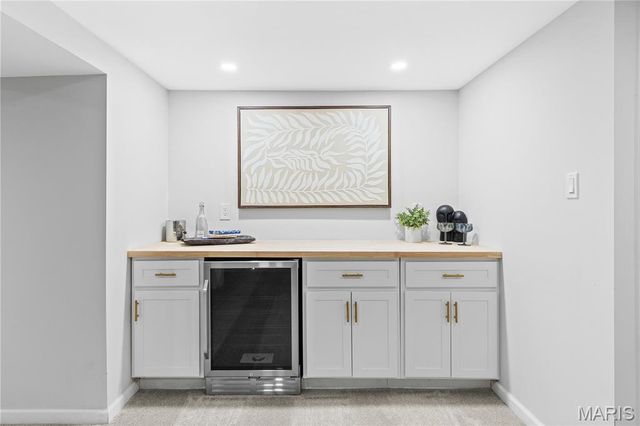 7171 White Oak Lane, University City, MO 63130