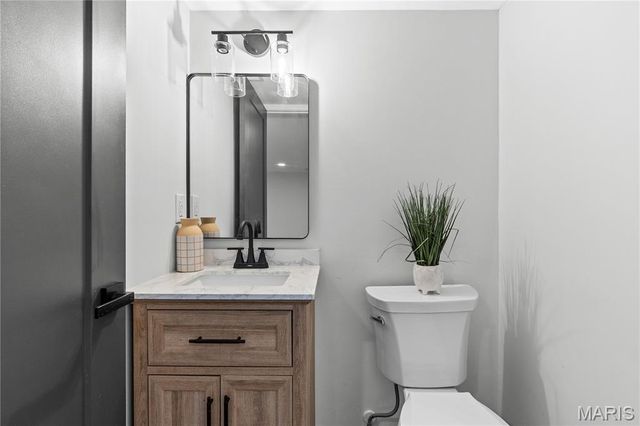 7171 White Oak Lane, University City, MO 63130