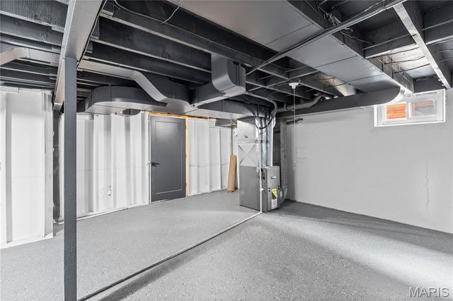 7171 White Oak Lane, University City, MO 63130