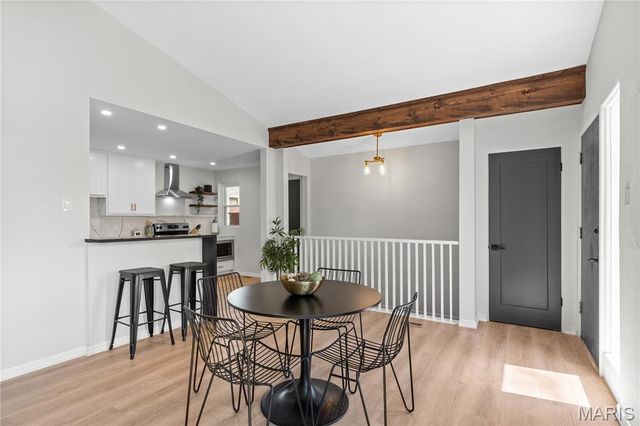 7171 White Oak Lane, University City, MO 63130