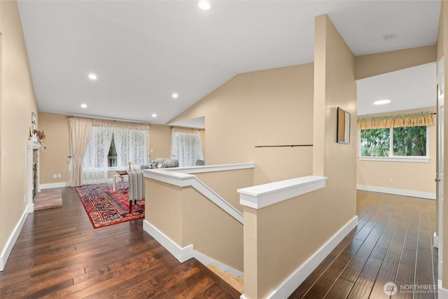 22706 NE 12th Place, Sammamish, WA 98074