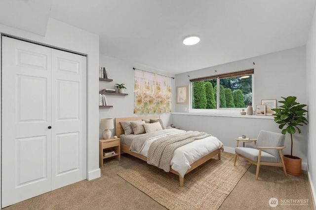 22706 NE 12th Place, Sammamish, WA 98074