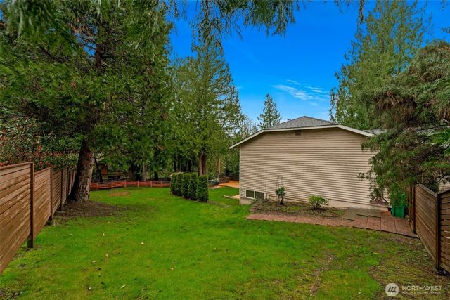 22706 NE 12th Place, Sammamish, WA 98074