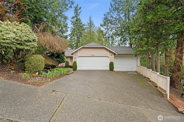 22706 NE 12th Place, Sammamish, WA 98074