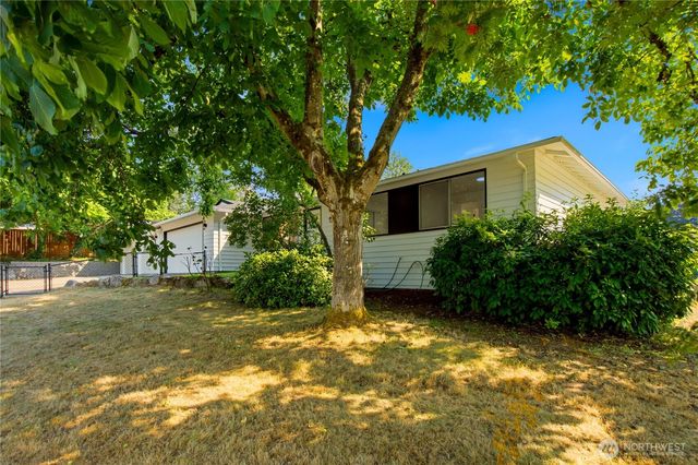 853 S 306th Street, Federal Way, WA 98003