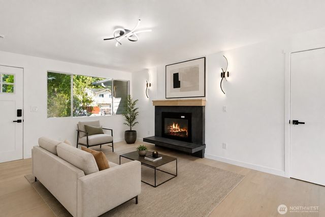 853 S 306th Street, Federal Way, WA 98003