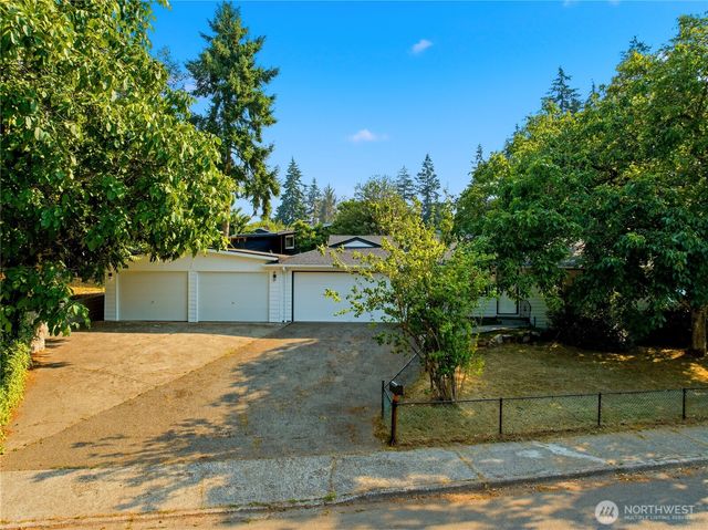 853 S 306th Street, Federal Way, WA 98003