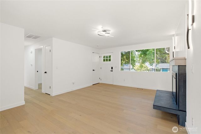 853 S 306th Street, Federal Way, WA 98003
