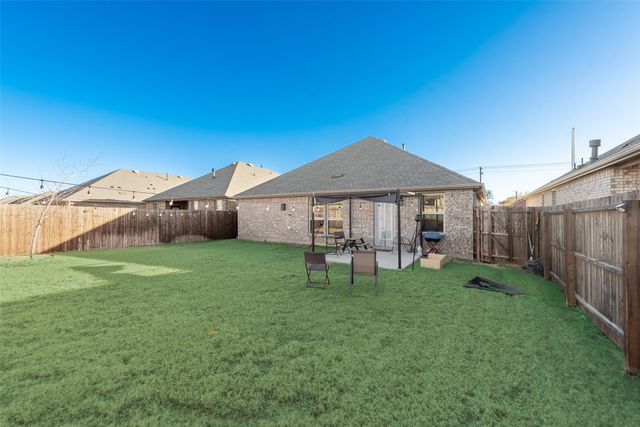 10501 Fountain Gate Street, Aubrey, TX 76227
