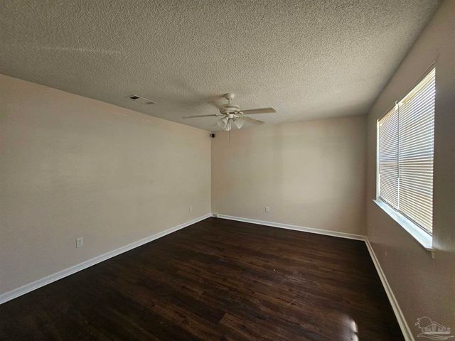 5604 Scotland Ter, Pensacola, FL 32526