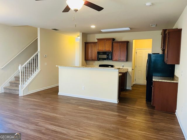 233 Bobbie Way, Woodstock, GA 30189