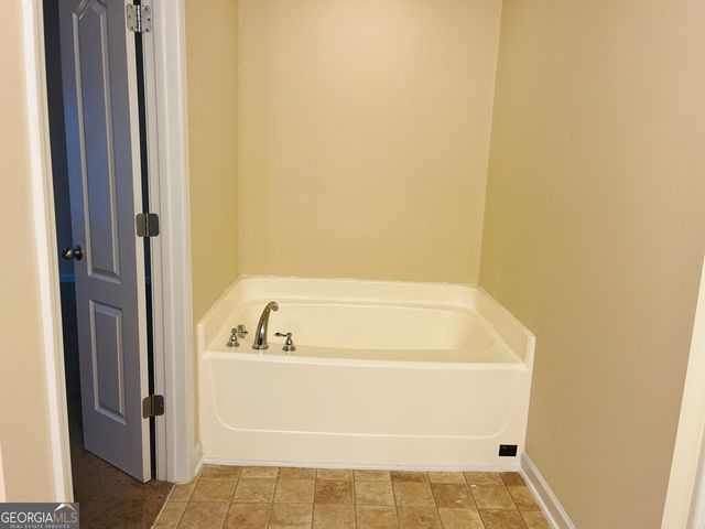 233 Bobbie Way, Woodstock, GA 30189