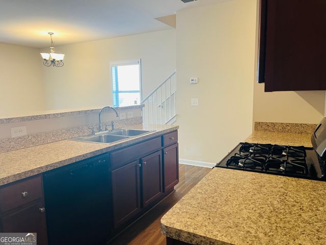 233 Bobbie Way, Woodstock, GA 30189