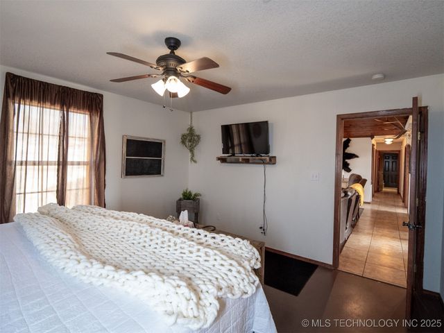 8446 E Greasy Bend Road, Stringtown, OK 74569