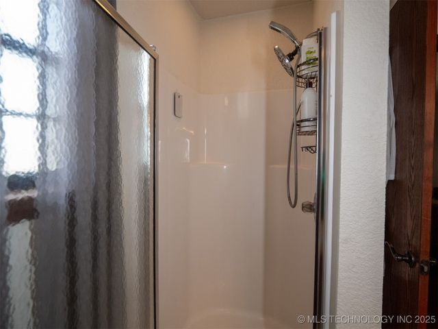 8446 E Greasy Bend Road, Stringtown, OK 74569