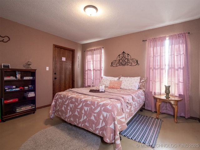 8446 E Greasy Bend Road, Stringtown, OK 74569