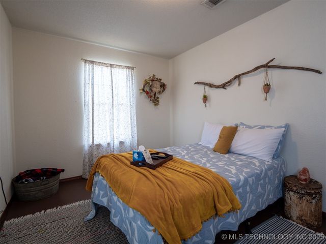 8446 E Greasy Bend Road, Stringtown, OK 74569