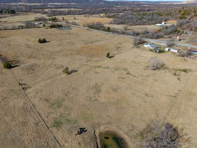 8446 E Greasy Bend Road, Stringtown, OK 74569