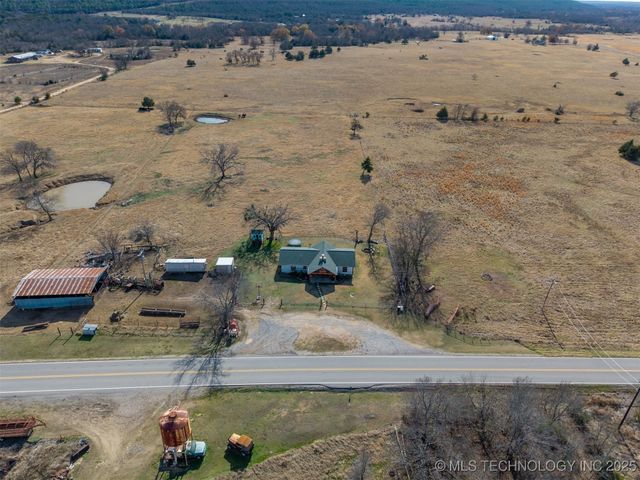 8446 E Greasy Bend Road, Stringtown, OK 74569