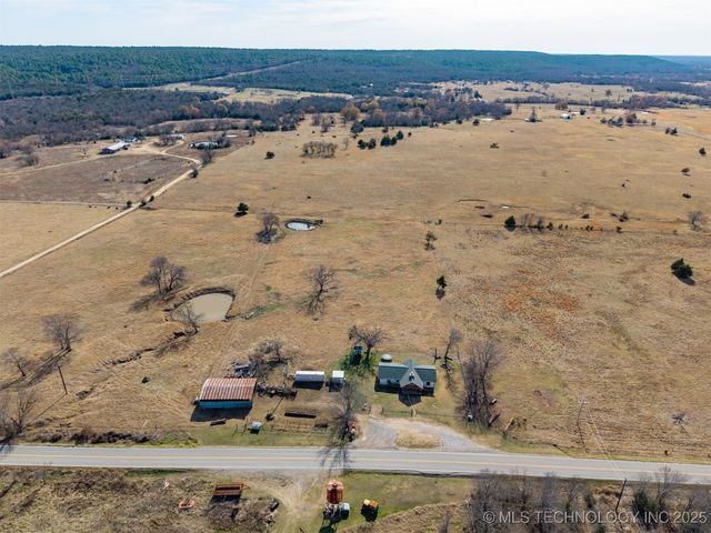 8446 E Greasy Bend Road, Stringtown, OK 74569