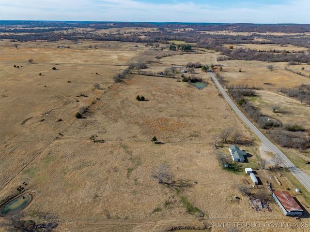 8446 E Greasy Bend Road, Stringtown, OK 74569
