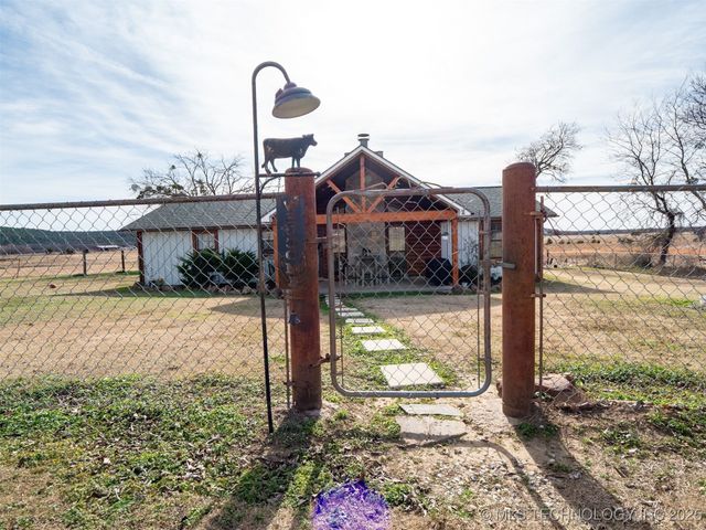 8446 E Greasy Bend Road, Stringtown, OK 74569