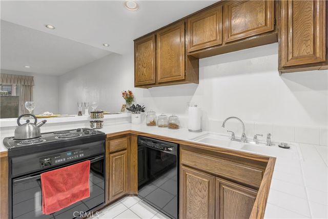 3054 Associated 22, Fullerton, CA 92835