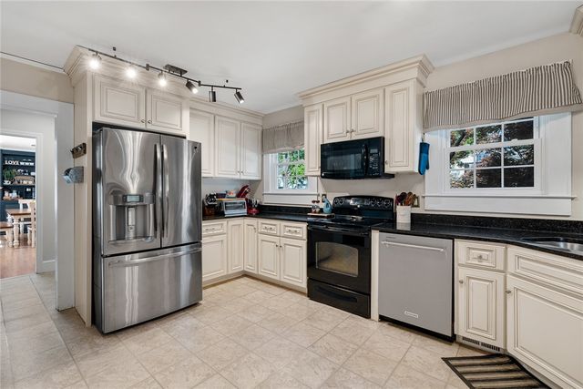 2615 E North Avenue, Anderson, SC 29625