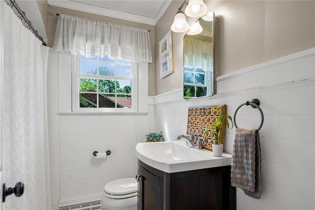 2615 E North Avenue, Anderson, SC 29625