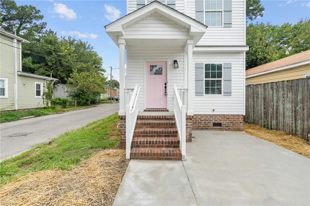 2124 Pearl ST, Portsmouth, VA 23704