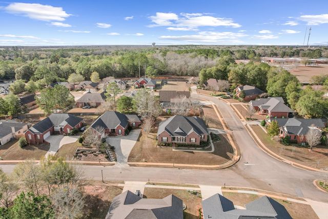 202 Wicklow, Dothan, AL 36303