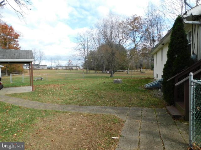 115 LIMEKILN RD, Bechtelsville, PA 19505