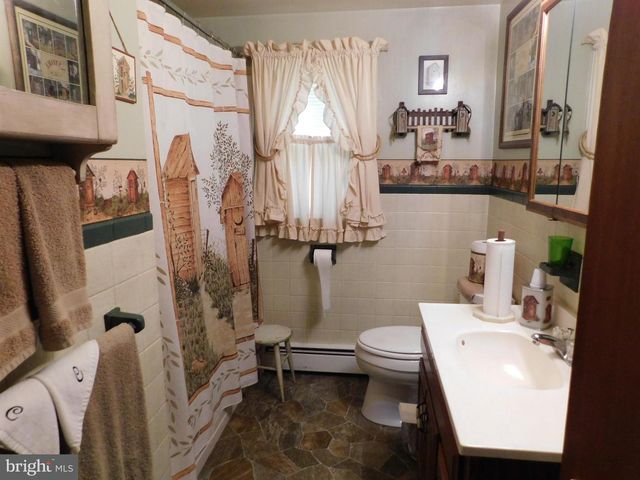 115 LIMEKILN RD, Bechtelsville, PA 19505