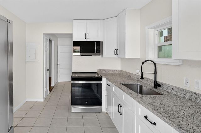 5136 68TH STREET N, St Petersburg, FL 33709