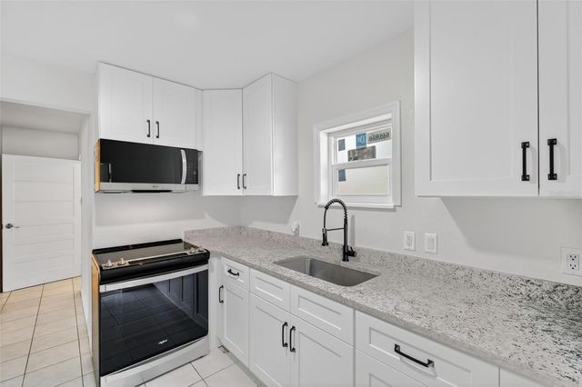 5136 68TH STREET N, St Petersburg, FL 33709