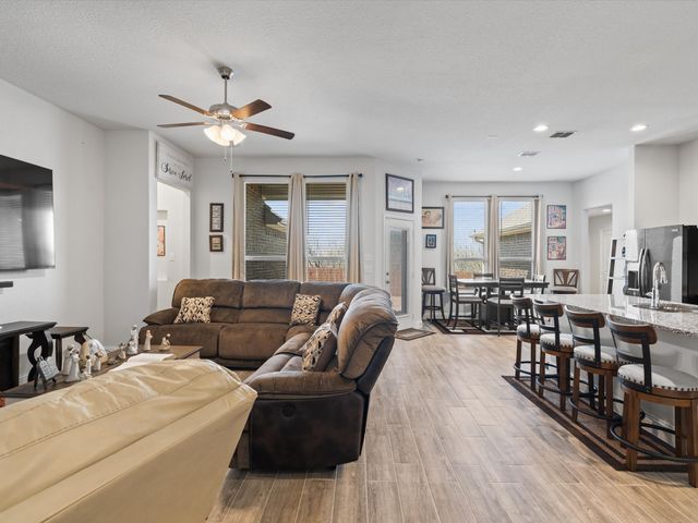 803 Comal Drive, Mansfield, TX 76063