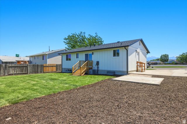 3764 S VALLEY FORGE RD, Magna, UT 84044
