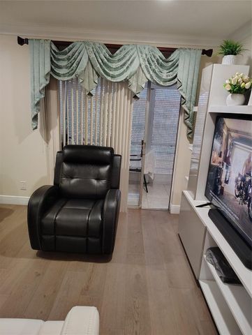 3550 NW 8th Avenue 712, Pompano Beach, FL 33064