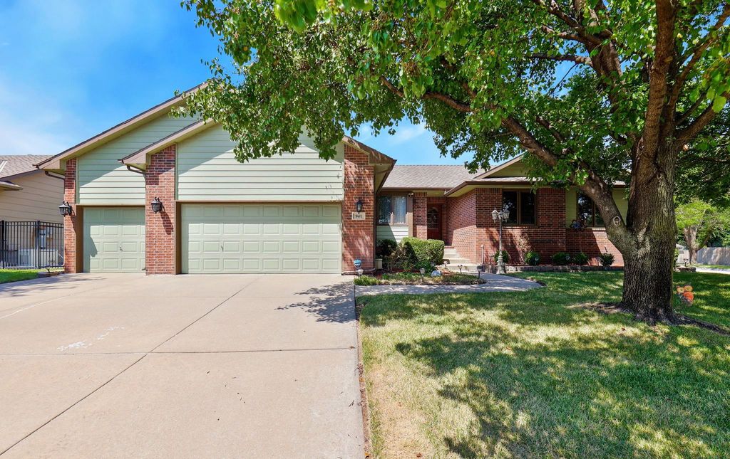941 N Firefly, Wichita, KS 67235