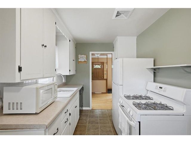 9104 Stanlen Road, Saint Louis Park, MN 55426