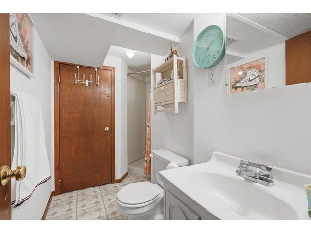 9104 Stanlen Road, Saint Louis Park, MN 55426