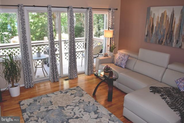 300 PLEASANT KNOLL CT, Newark, DE 19711