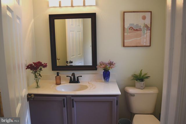 300 PLEASANT KNOLL CT, Newark, DE 19711