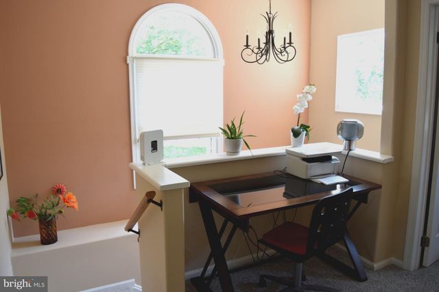 300 PLEASANT KNOLL CT, Newark, DE 19711