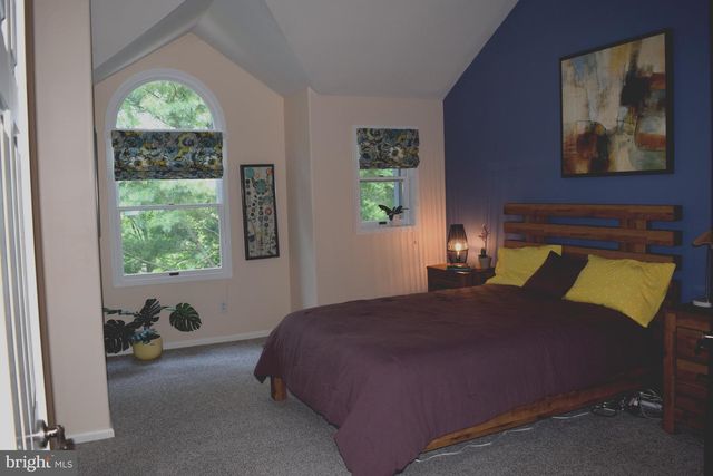 300 PLEASANT KNOLL CT, Newark, DE 19711