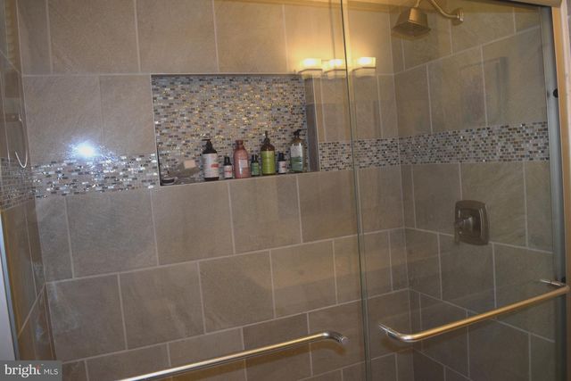 300 PLEASANT KNOLL CT, Newark, DE 19711