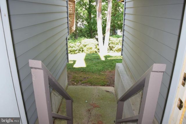 300 PLEASANT KNOLL CT, Newark, DE 19711