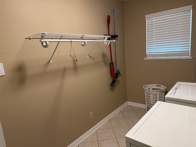 342 Still Forest Street, Liberty, TX 77575