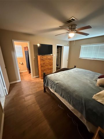 342 Still Forest Street, Liberty, TX 77575