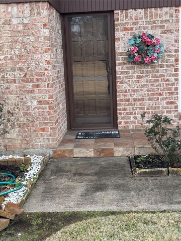 342 Still Forest Street, Liberty, TX 77575